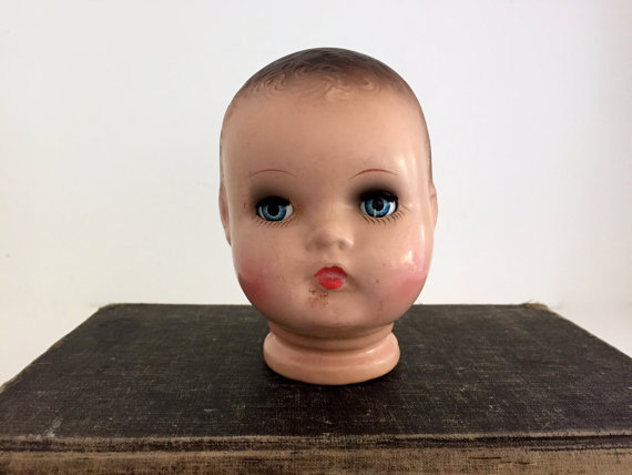 creepydoll.jpg